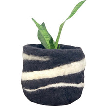 Load image into Gallery viewer, B&amp;W Stripe Felt Pot
